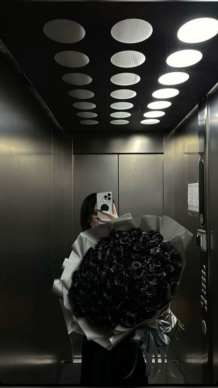 OBSIDIAN NOIRE - The Perfect Valentine’s Gift